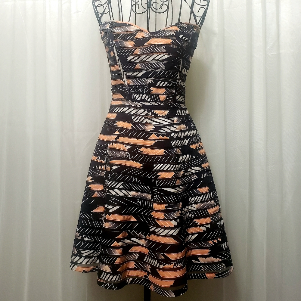 Parker Sz XS NWT Molly Strapless Geo Mini-Dress - Picture 2 of 15